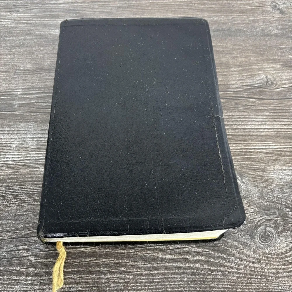 Holy Bible NKJV New Open Bible Study Large Print Black Bonded Leather Nelson